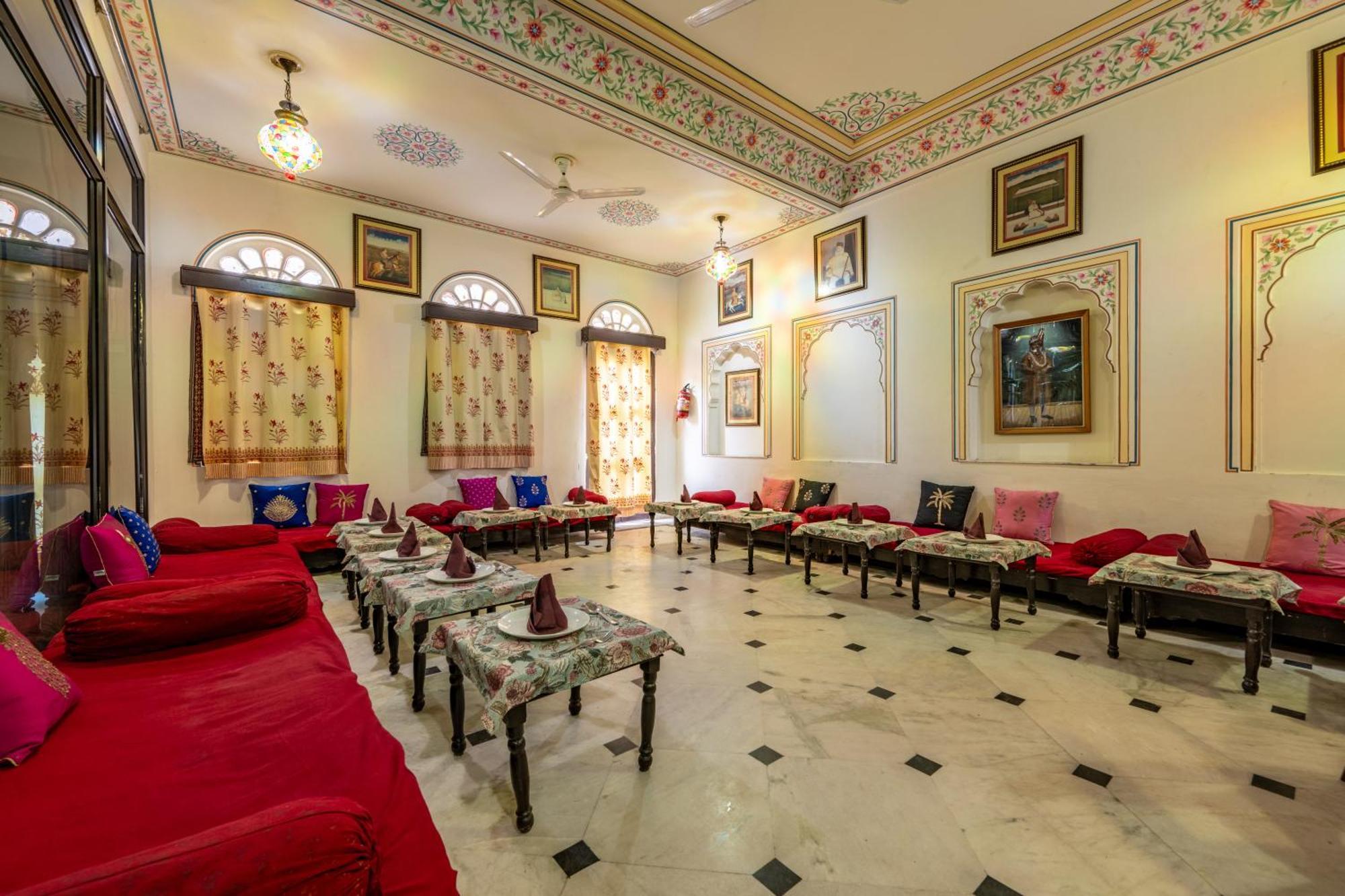 Dhulagarh Heritage Palace Hotel Near Jaipur Banskhoh Exterior photo
