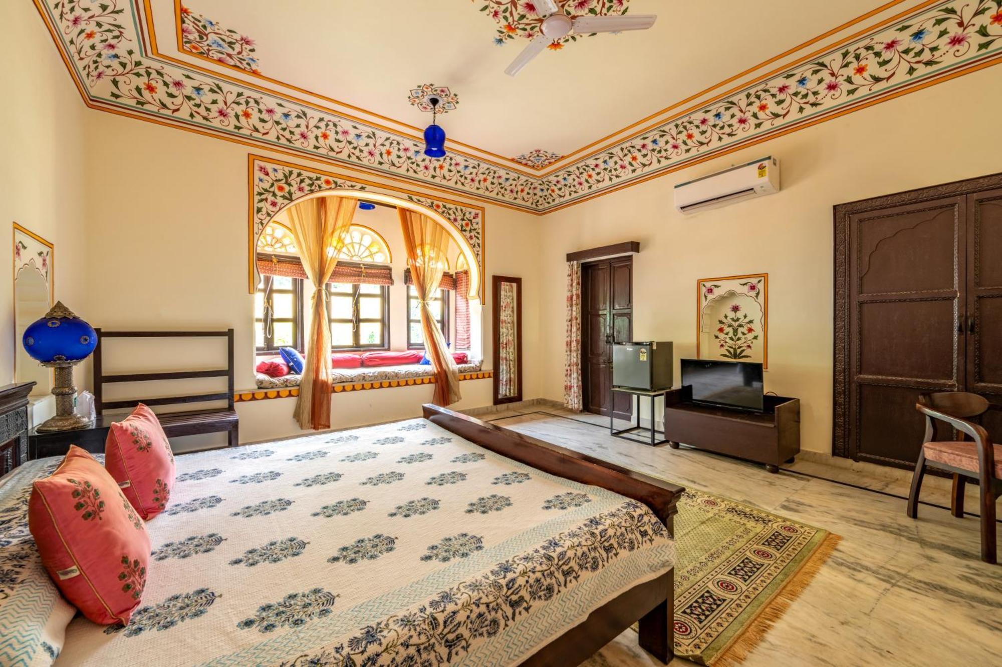 Dhulagarh Heritage Palace Hotel Near Jaipur Banskhoh Exterior photo
