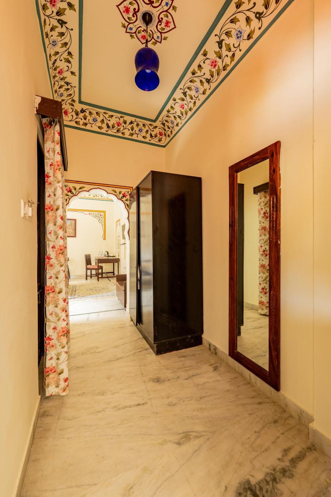 Dhulagarh Heritage Palace Hotel Near Jaipur Banskhoh Exterior photo